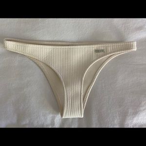 TRIANGL bikini bottoms!